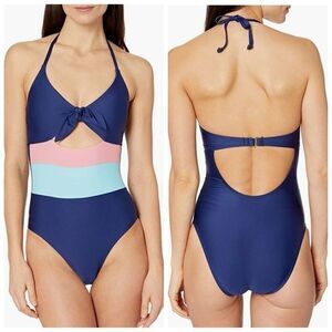 Nwot Splendid Front tie Key hole onepiece swimwear